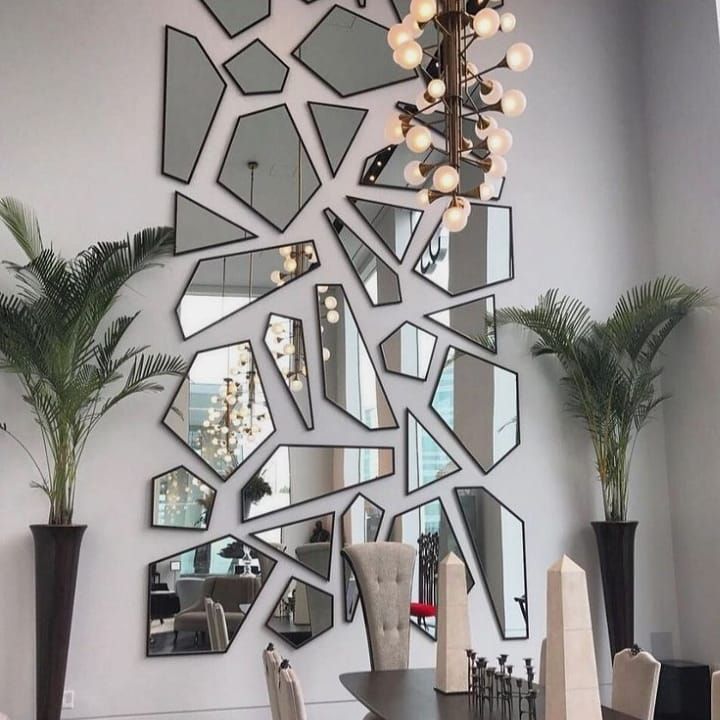 Зеркальное панно в интерьере